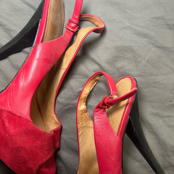 Red Heels - Picture 3 of 4